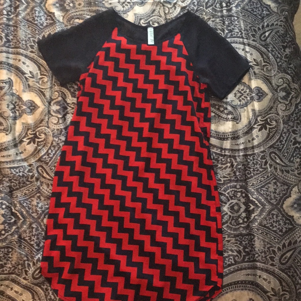 Boutique red & navy chevron dress